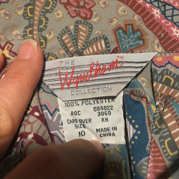 SOLD Vintage 1970s paisley blouse long sleeve - Picture 11 of 11